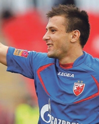 Želi revanš  Javoru: Filip  Kasalica