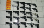 Gasni pištolji i municija pronađeni u voznom sistemu za grejanje