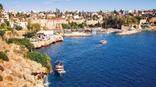 Antalijsku regiju Turci smatraju  jednom od  najlepših u svom  bogatom turističkom raju