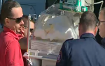 Iznose inkubator sa bebicom iz helikoptera