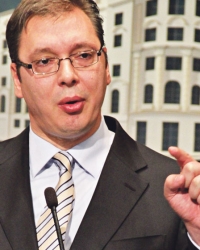Iako su  reforme teške,  ekonomisti  ocenjuju da je  premijer bio blag:  Aleksandar  Vučić