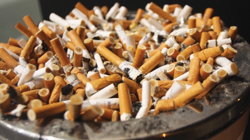 Uprkos poskupljenju cigareta, Milioni pušača u Srbiji se ne odriču štetne navike