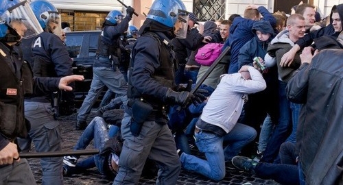 Divljanje huligana po Rimu i reakcija policije / Foto: Profimedia | Foto: 