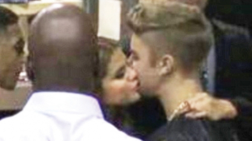 On je pokušao da je poljubi u usta, a ona mu je postavila obraz: Selena Gomez i Džastin Biber