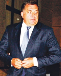 Odrešio kesu  i izveo prijatelje  na večeru