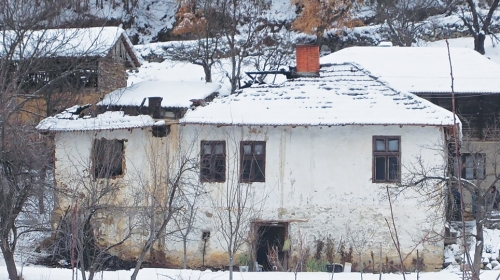 Kuća Pešića u selu Ošljane