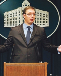 Rešen da Srbiju  izvede na pravi  put: Vučić