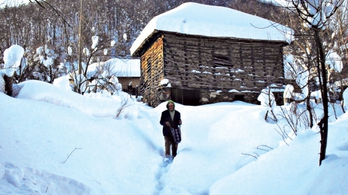 Snežni pokrivač dostigao jedan metar