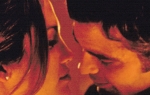 Par se ljubio u filmu „Veoma opasna romansa” iz 1998.