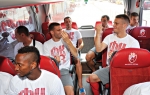 Petković (levo) i Kovačević su se siti ismejali u novom Zvezdinom autobusu