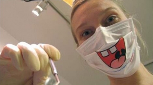 Smešni stomatolog