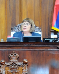 Prvi dan na novom  radnom mestu: Maja Gojković