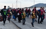 Hiljade migranata sa Lezbosa produžava dalje u kopneni deo Grčke