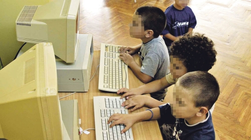 Za vreme vikenda, školarci  u virtuelnom svetu provedu  čak pet i više sati