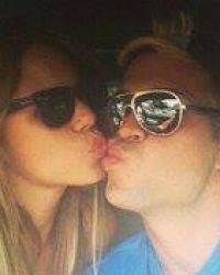 Ljubav cveta: Mina i Lola