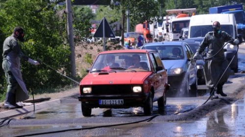 Dezinfekcija vozila na ulazu u Obrenovac