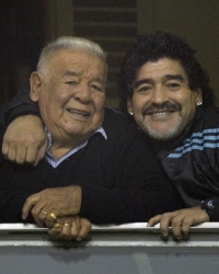Dijego Maradona s ocem