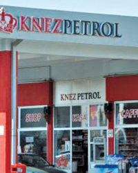 Benzinska pumpa „Knez petrol“