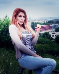 Nataša Maza