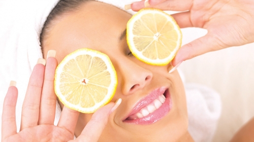 Limun je odličan u kozmetici  jer ima antibakterijska i  antigljivična svojstva