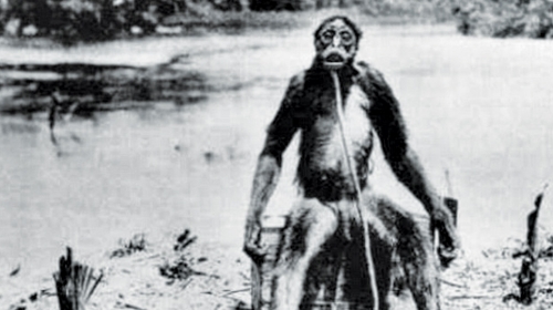 Fotografija čovekolikog majmuna iz 1920. godine