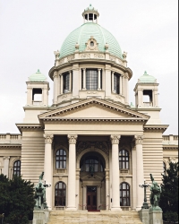 Detalji  posla nisu poznati jer o tome ne žele da pričaju ni izvođač radova, ni nadležni u Skupštini