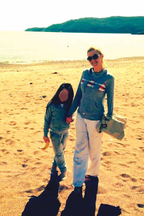Na plaži: Nata i Hana