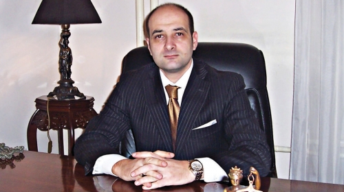 Advokat  Viktor  Gostiljac
