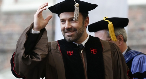Ben Aflek postao počasni doktor na Braun univerzitetu
