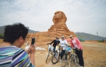 I kineska kopija sfinge privlači na hiljade turista