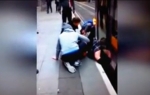 Nesrećnoj devojci noga je propala pri izlasku iz tramvaja