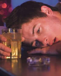 „Alkohol kod mladih je jako zastupljen. To je opijanje bez granice. Moj najmlađi pacijent imao je samo  17 godina“, kaže doktork