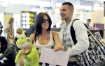 Par se poslednji  put video na  aerodromu, kada  je ona putovala  za Ameriku