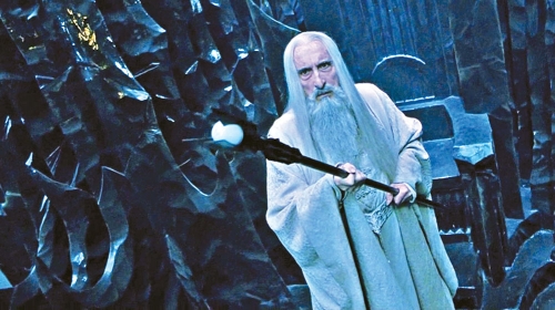 Kristofer Li  kao Saruman