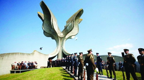 spomenik jasenovac