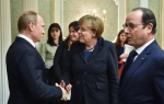 Fransoa Oland, Angela Merkel i Vladimir Putin