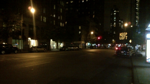 Treća avenija i 76.ulica, 8 uveče, nema žive duše! Nisam ovo još video u Njujorku!