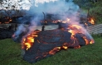 Lava stigla do nastanjenih područja ostrva / foto: Tviter