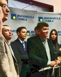 Rukovodstvo DS-a uz pretučenog Gavrilovića