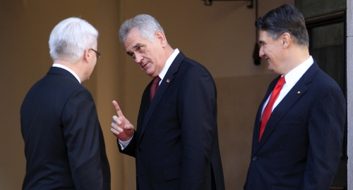 Nikolić i Josipović