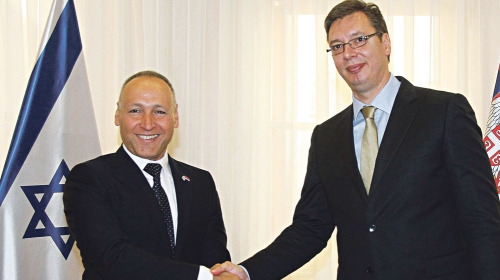 Aleksandar Vučić sa izraelskim ambasadrom Jozefom Levijem