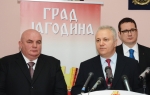 Izgradnja fabrike  lepljivih traka počinje na proleće: Marković i Dinkić