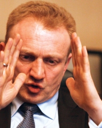 „Kad ti je stigla  diploma?“: Đilas